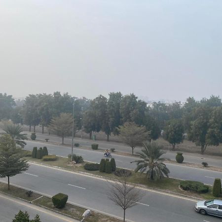 Burj Al Bahria Town Luxury Suites Lahore Exterior foto