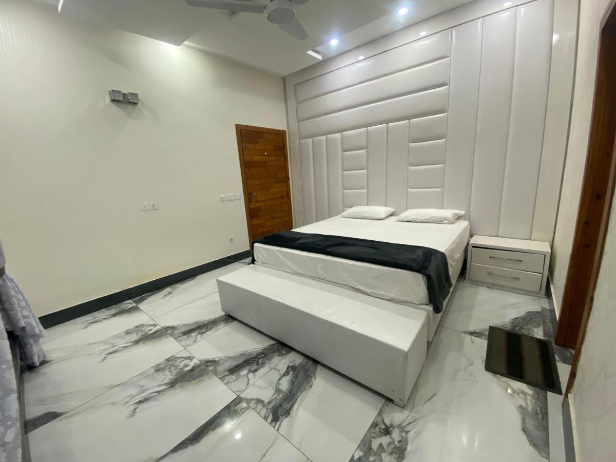 Burj Al Bahria Town Luxury Suites Lahore Exterior foto