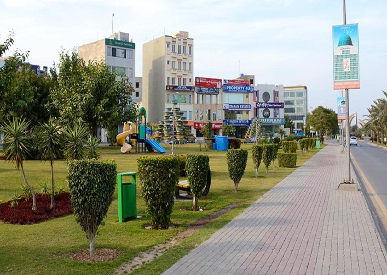 Burj Al Bahria Town Luxury Suites Lahore Exterior foto